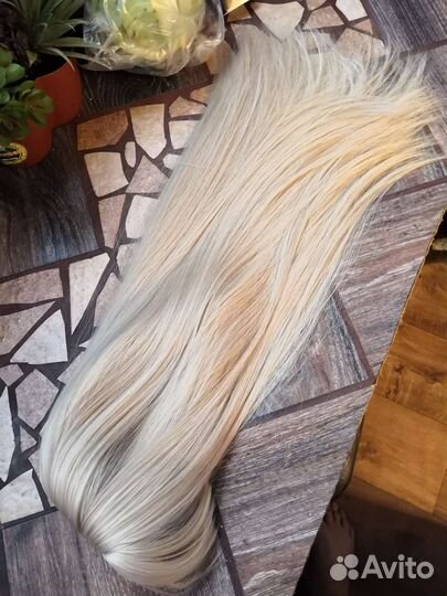 Парик блонд прямой с челкой. Новый