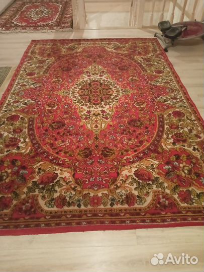 Ковры шерстяные