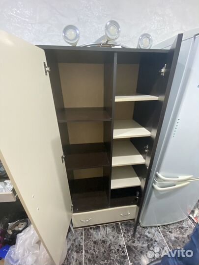 Шкаф