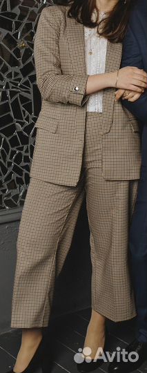 Костюм reserved