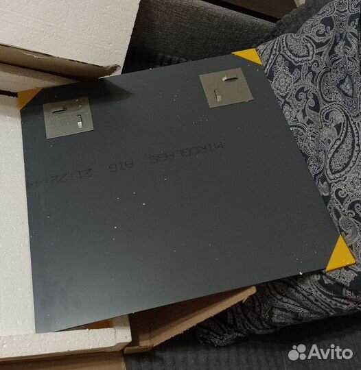 Зеркало настенное