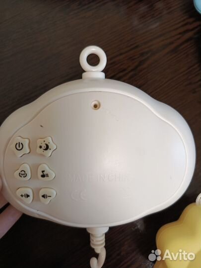 Детский мобиль в кроватку