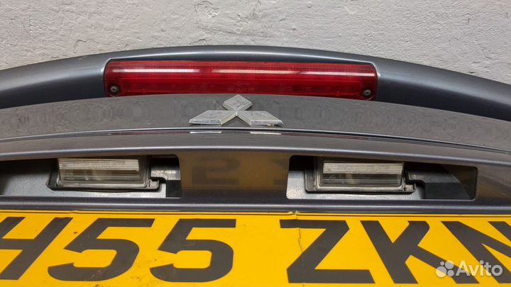 Крышка багажника Mitsubishi Lancer 9
