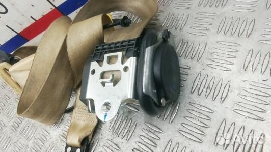 Ремень безопасности с пиропатроном сиденья передне