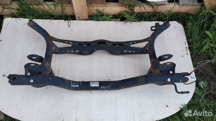 Подрамник задний Volkswagen Golf 5