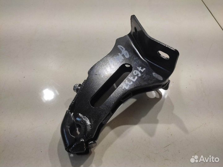 Кронштейн (Haval Jolion)