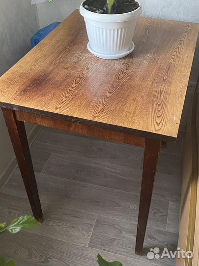 Письменный стол