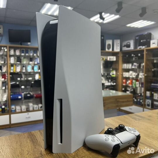 Sony Playstation 5 c дисководом и джостиком