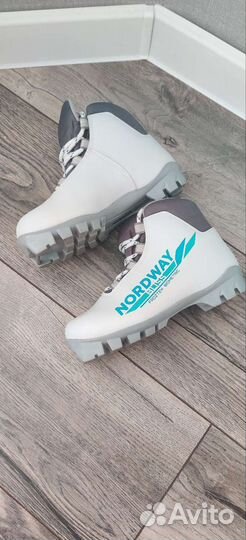 Лыжные ботинки nordway 32