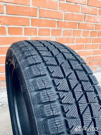 Sailun Ice Blazer Arctic SUV 235/60 R18 107T