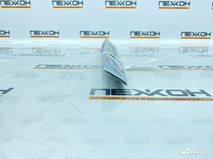 Молдинг крыла передний правый Jaguar Xj X351 3.0