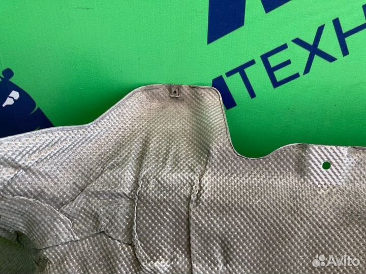 Тепловой экран Bmw X5 E70 N57D30A 2012