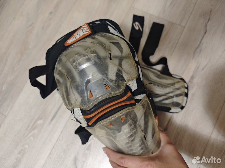 Мото наколенники на липучках Speed Stuff