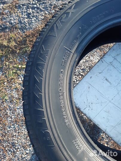 Bridgestone Blizzak VRX 215/65 R16