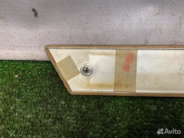 Дерево салона переднее левое Mercedes-Benz