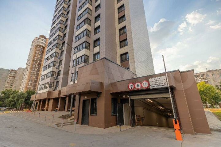 Машиноместо, 15 м²