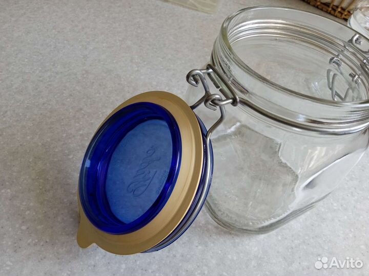 Банка для хранения