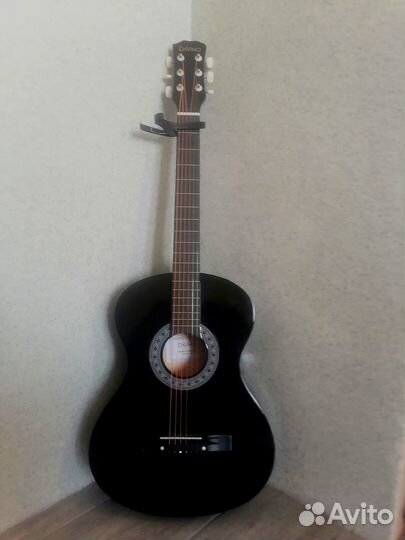 Акустическая гитара даВинчи