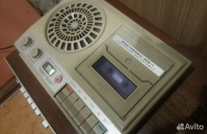 Кассетный магнитофон Электроника 302-1