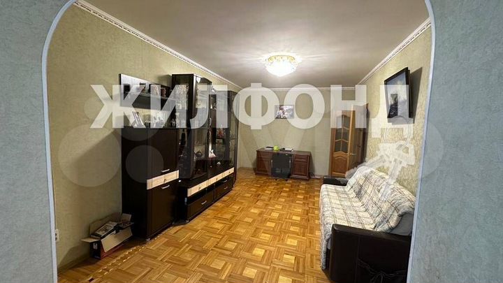 2-к. квартира, 75 м², 3/3 эт.