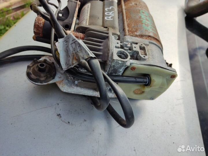 Компрессор пневмоподвески Land Rover Range Rover 3