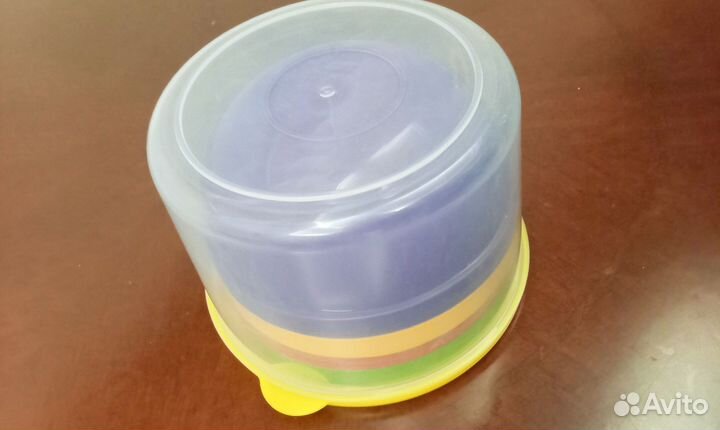 Контейнеры пищевые новые(набор)