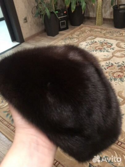 Берет женский норковый