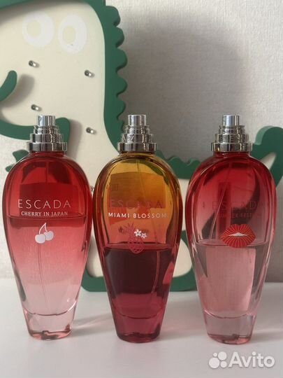 Женский парфюм Эскада