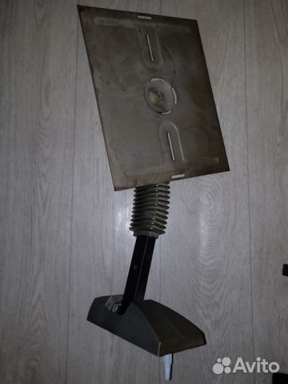 Кронштейн для телевизора