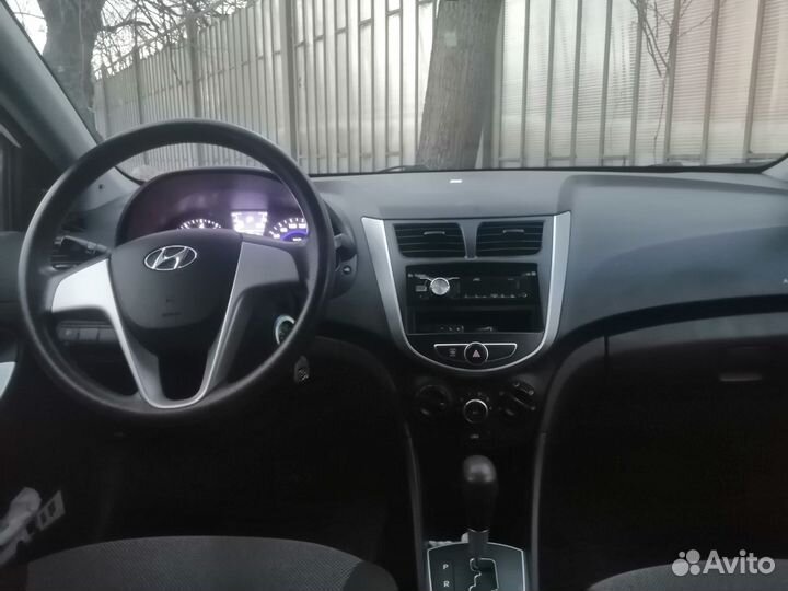 Hyundai Solaris 1.4 AT, 2013, 99 800 км