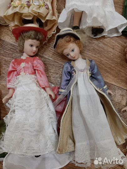 Кукла фарфоровая коллекционная