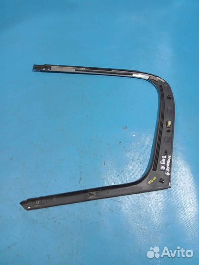 Молдинг двери задней правой Kia Sportage (2015)