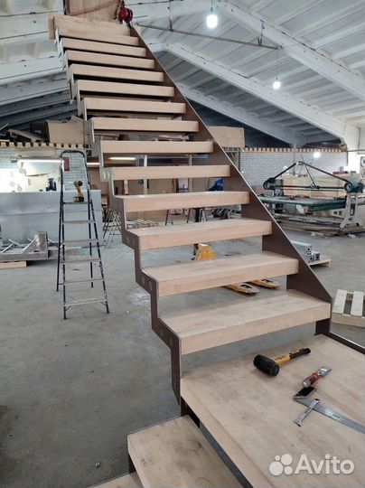 Лестницы на заказ