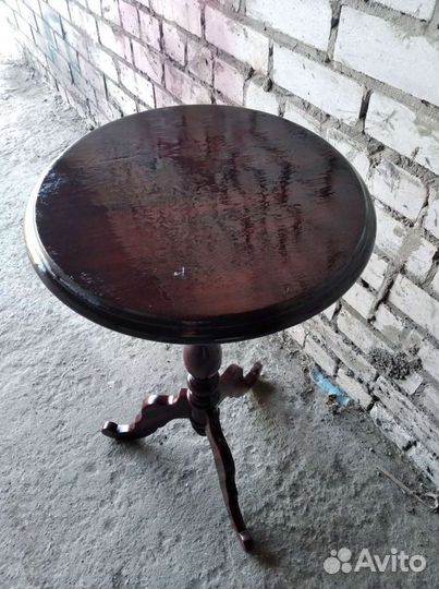 Подставка столик