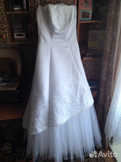 Красивое свадебное платье