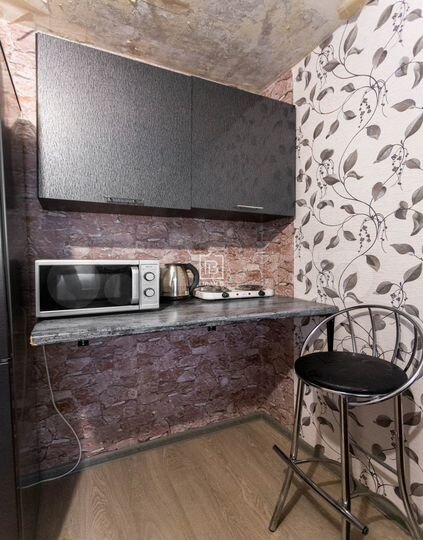 Комната 13 м² в 8-к., 2/5 эт.