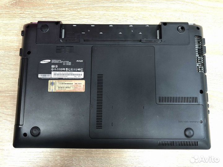 Samsung RV520 (разбор ноутбуков)