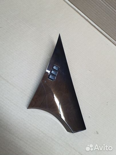 Накладка на дверь infiniti qx80 2019 год