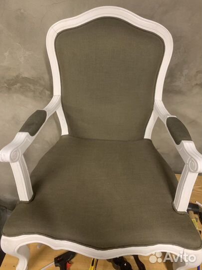 Перетяжка мягкой мебели