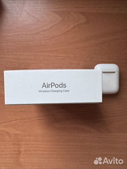 Наушники Apple Airpods Wireless Charging Case