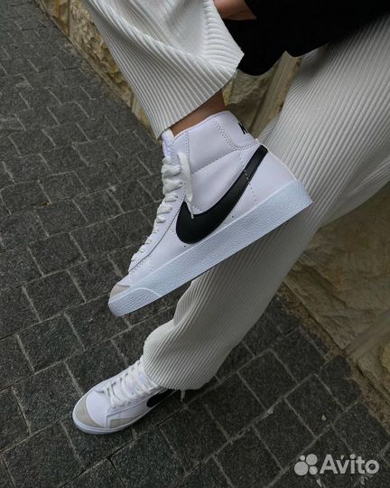 Nike blazer mid 77