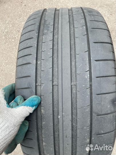 Pirelli P Zero 285/40 R21