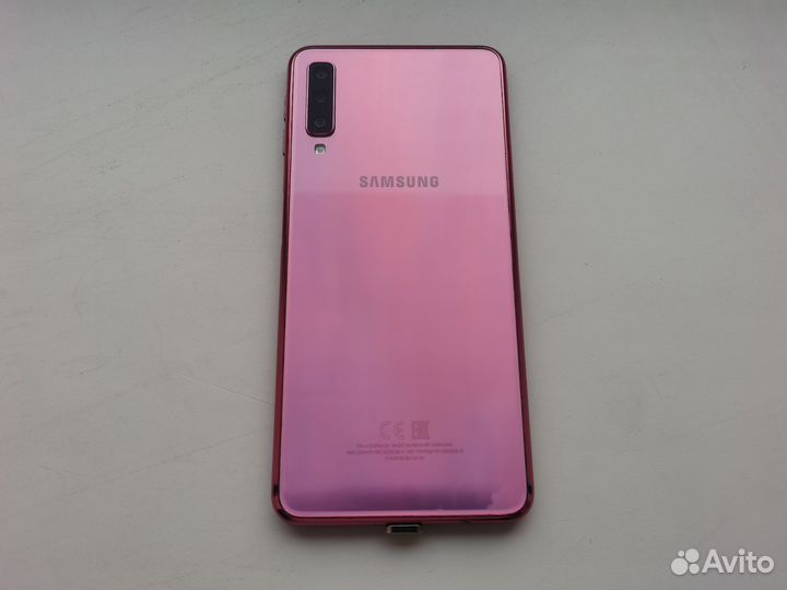 Samsung Galaxy A7 (2018), 4/64 ГБ