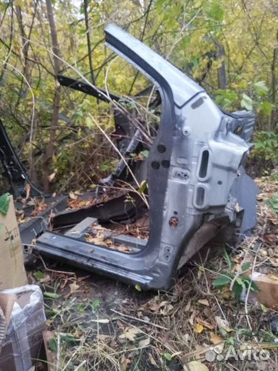 Nissan note стойка кузова передняя правая