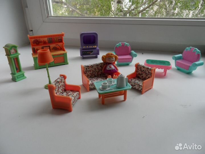Игрушечная мебель для кукол