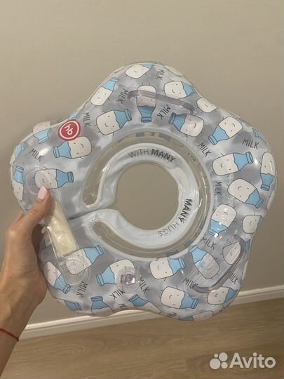 Круг для купания на шею Happy Baby с бубенчиками