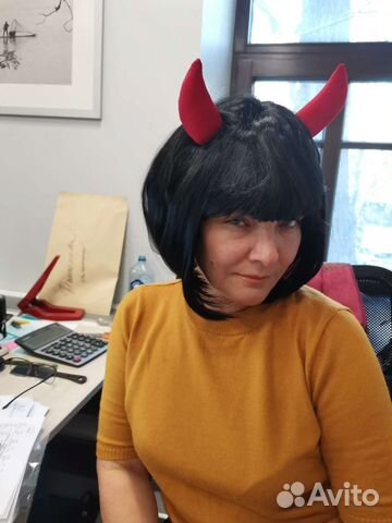 Парик черный каре