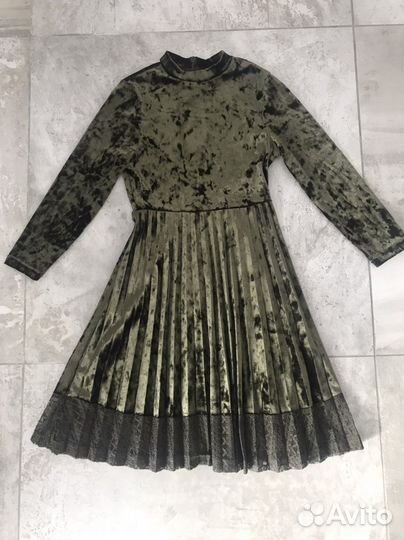 Платье Reserved для девочки