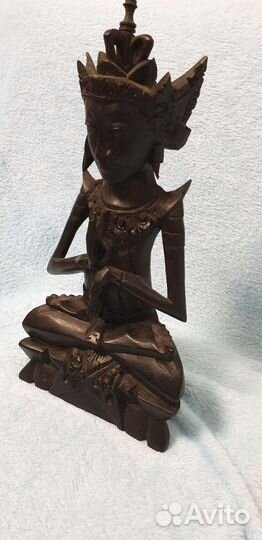 Богиня сарасватискульптура из о. бали