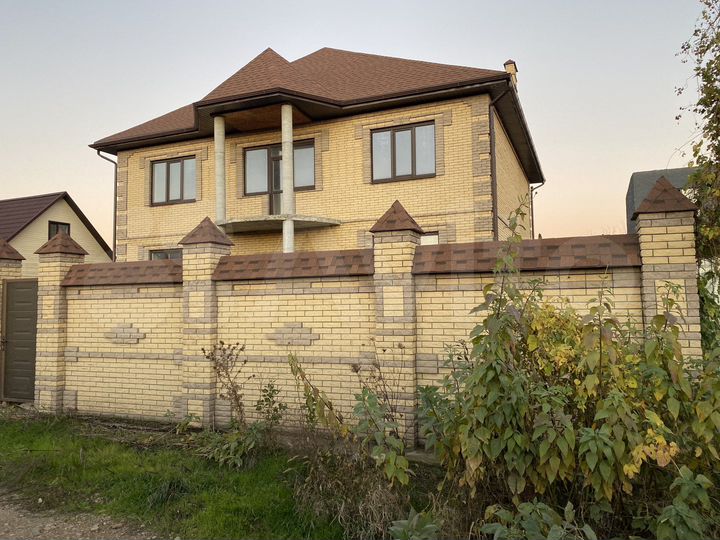 Дом 240 м² на участке 6 сот.